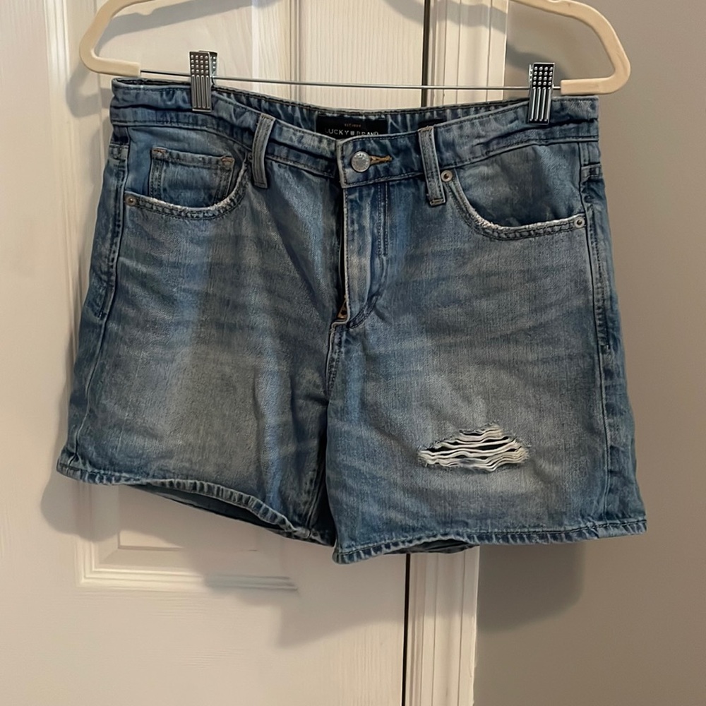 Light wash denim jean shorts, Lucky Brand, size 4